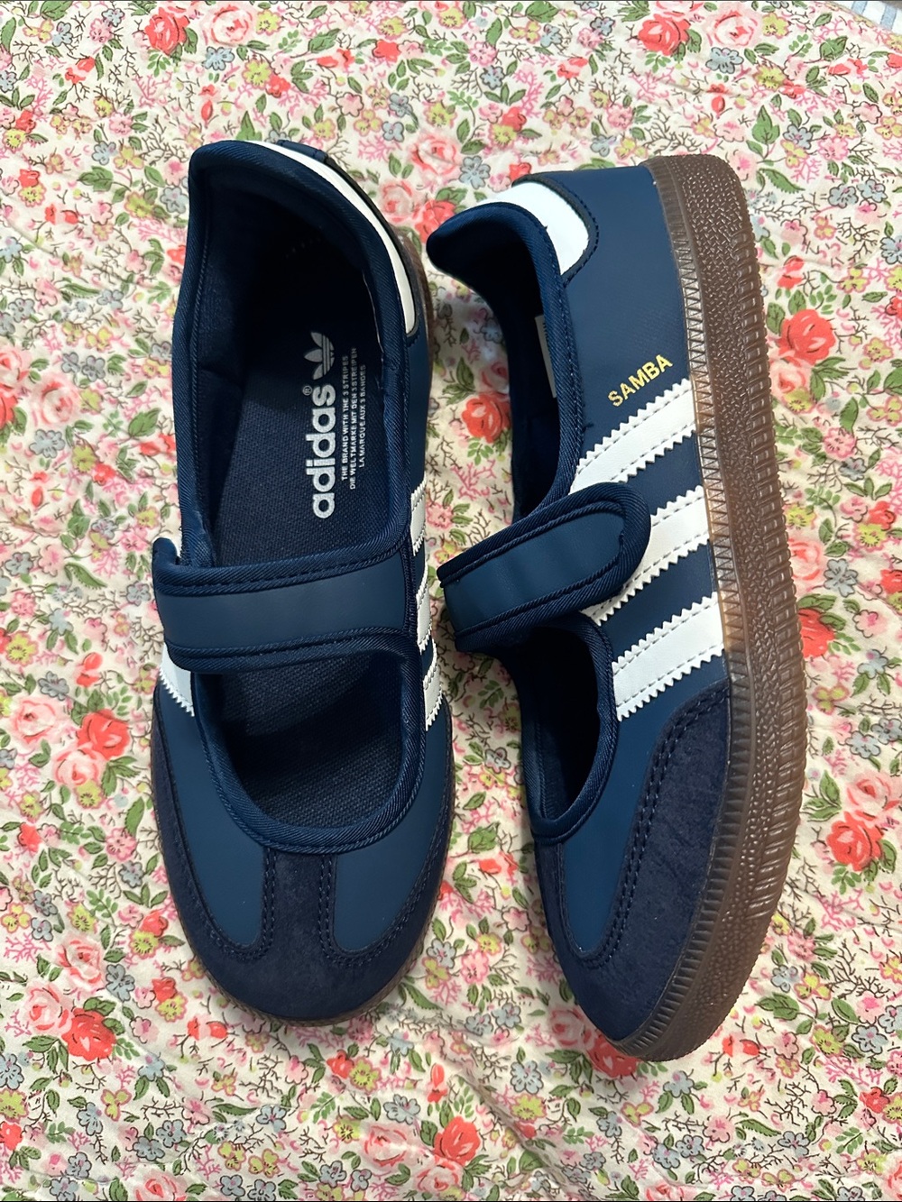 Navy Mary Jane Samba Dupes